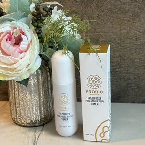 Fresh Rose Facial Toner - White